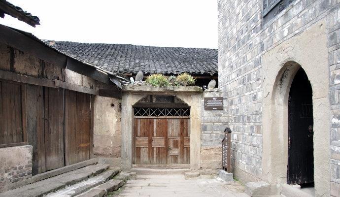 探索山中小屋